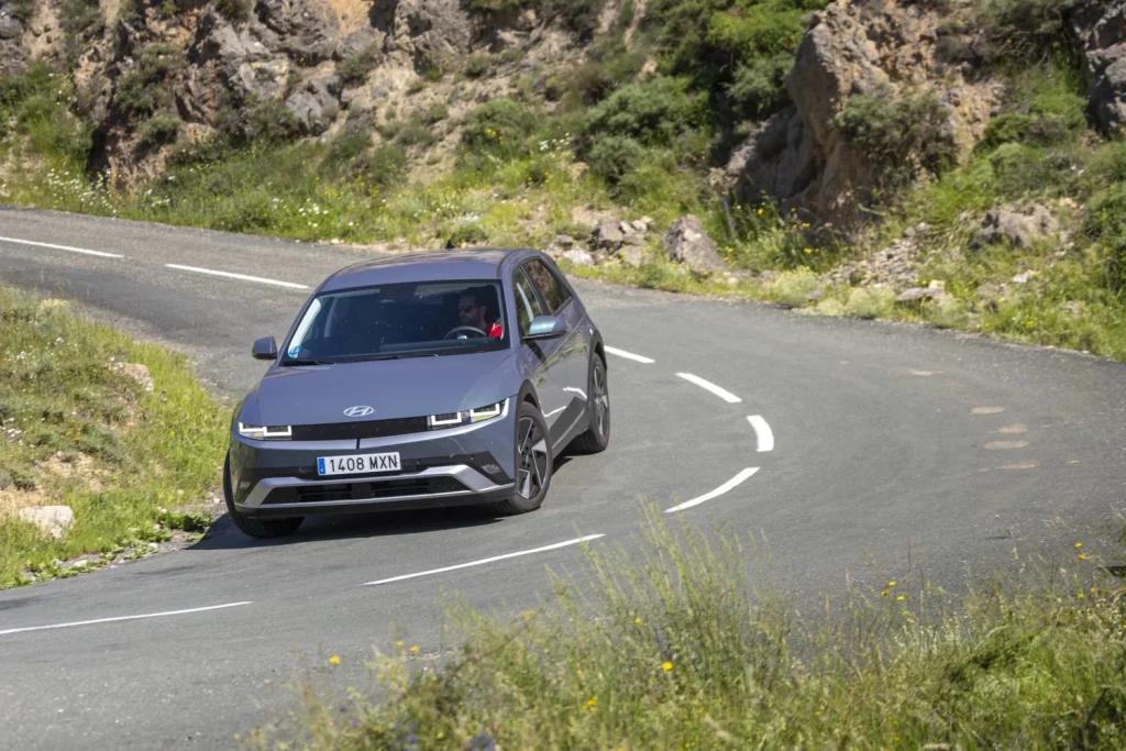 2025 Hyundai Ioniq 5 viaje Ezcaray 28 Motor16