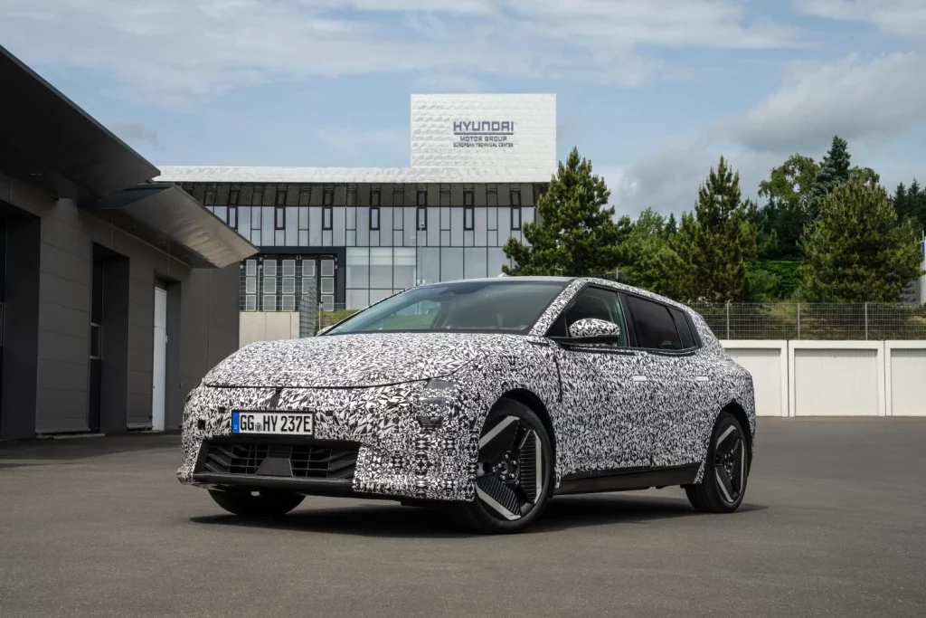 2025 Kia EV4 Nürburgring Test. Imagen estática.