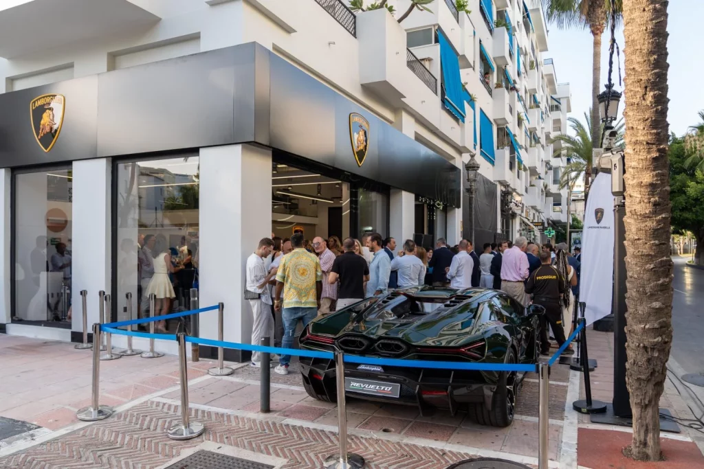 2025 Lamborghini Marbella inauguracion 6 Motor16