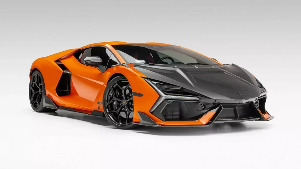 Vorsteiner ha creado un traje de carbono para el Lamborghini Revuelto que cuesta una fortuna 1 Motor16 2025 Vorsteiner. Lamborghini Revuelto. Imagen delantera.