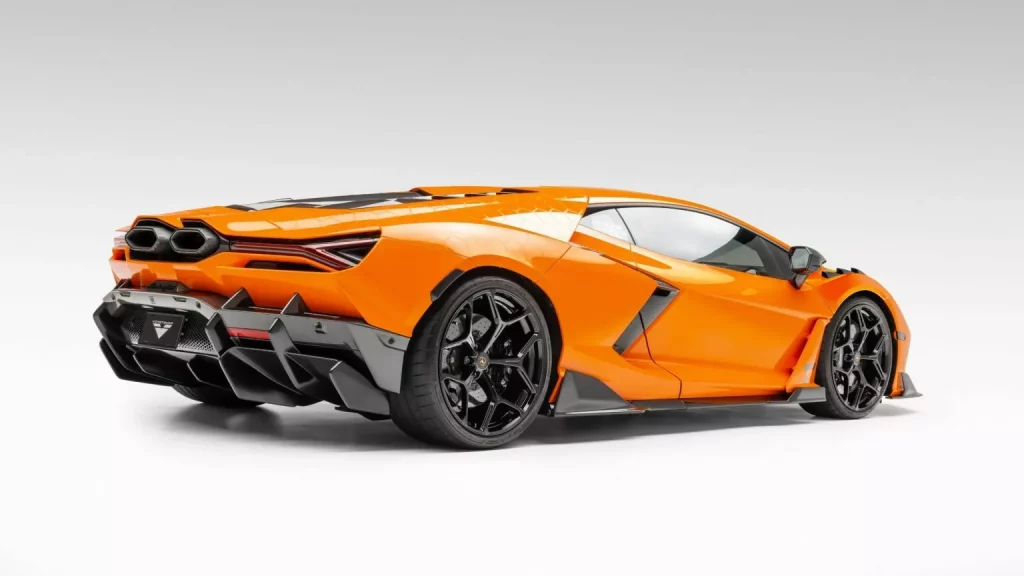 Vorsteiner ha creado un traje de carbono para el Lamborghini Revuelto que cuesta una fortuna 11 Motor16 2025 Lamborghini Revuelto Vorsteiner 8 Motor16