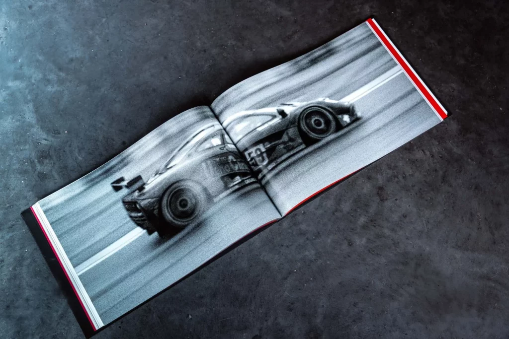 La victoria del McLaren F1 GTR en Le Mans como nunca antes lo habías visto 1 Motor16 2025 McLaren F1 GTR Le Mans. Libro. Imagen foto.