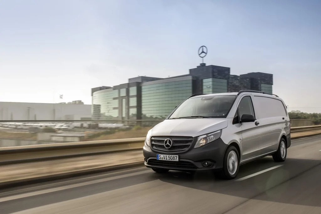 Mercedes-Benz Vito: 30 años de la furgoneta indestructible con el sello 'Made in Vitoria' 8 Motor16 2025 Mercedes Benz Vito 30 anos 1 Motor16