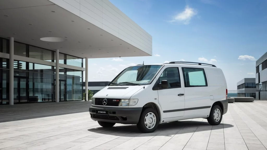 Mercedes-Benz Vito: 30 años de la furgoneta indestructible con el sello 'Made in Vitoria' 5 Motor16 2025 Mercedes Benz Vito 30 anos 12 Motor16
