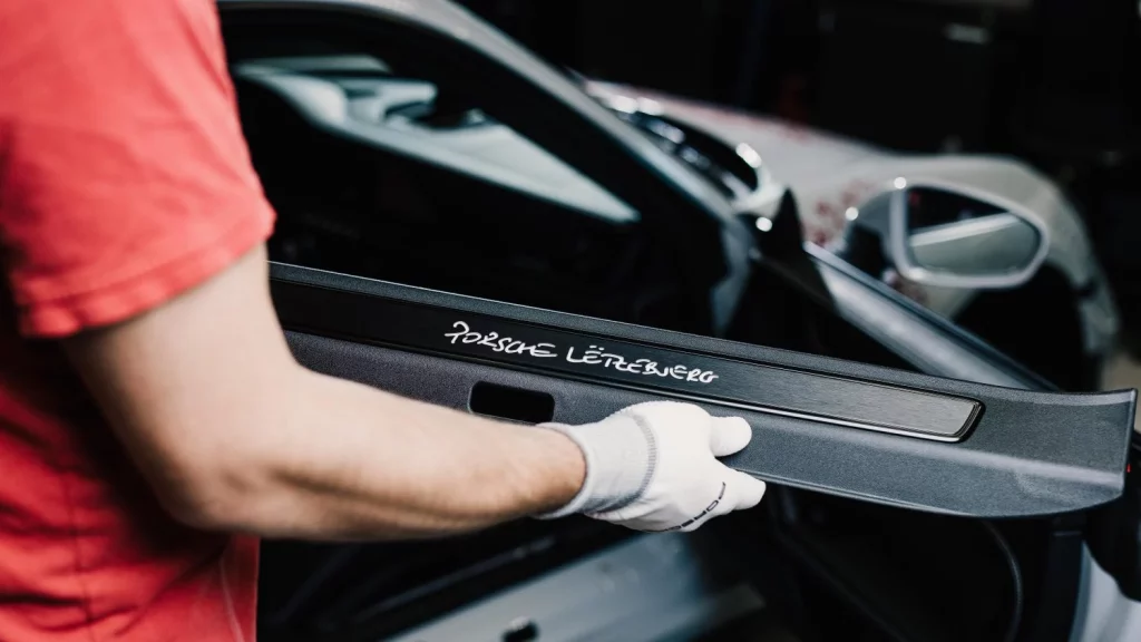 El Porsche 911 GT3 Touring más exclusivo va a un país con 666.000 habitantes 24 Motor16 2025 Porsche 911 GT3 Touring Luxemburgo 18 Motor16