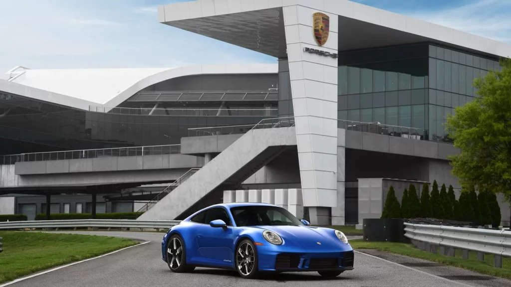 Este Porsche 911 es tan especial que es exclusivo para socios 7 Motor16 2025 Porsche 911 PCA 10 Motor16
