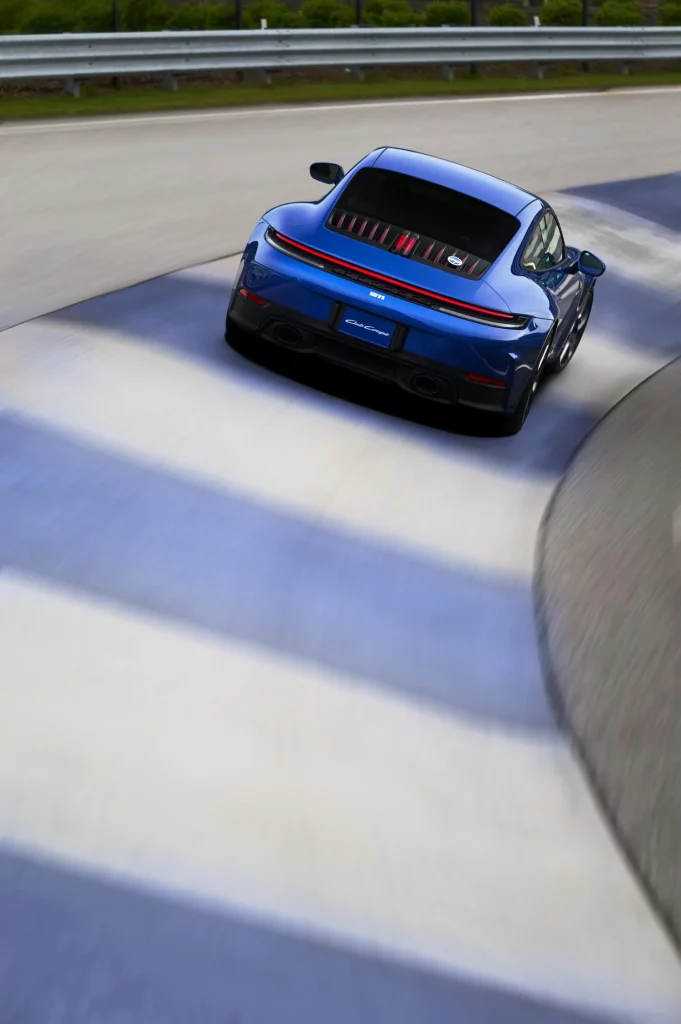 Este Porsche 911 es tan especial que es exclusivo para socios 11 Motor16 2025 Porsche 911 PCA 16 Motor16