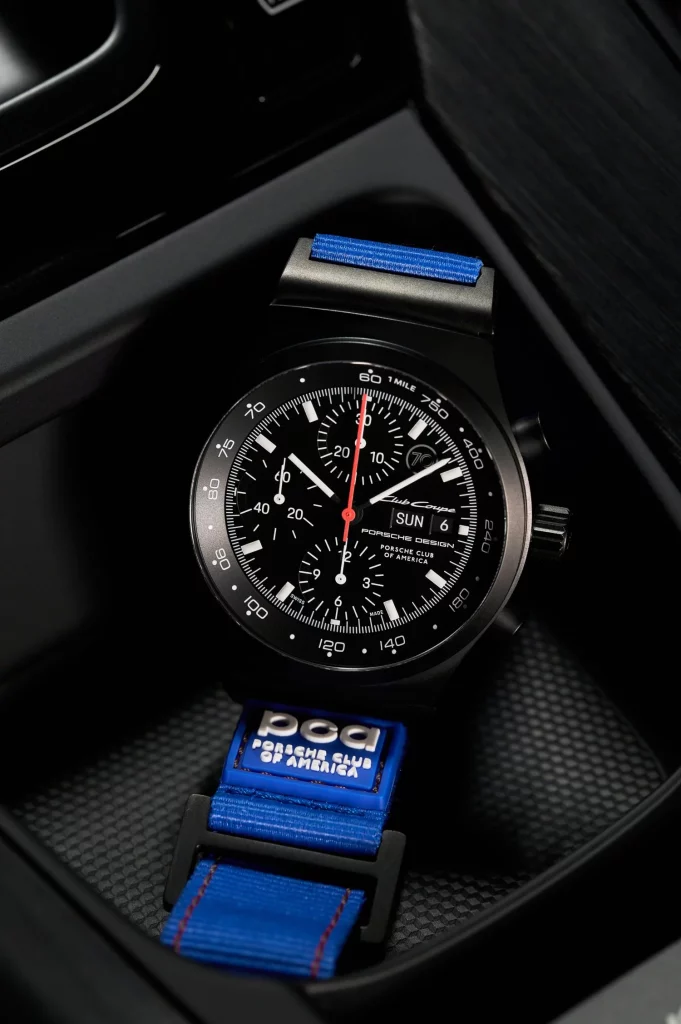Este Porsche 911 es tan especial que es exclusivo para socios 34 Motor16 2025 Porsche 911 PCA Reloj 2 Motor16