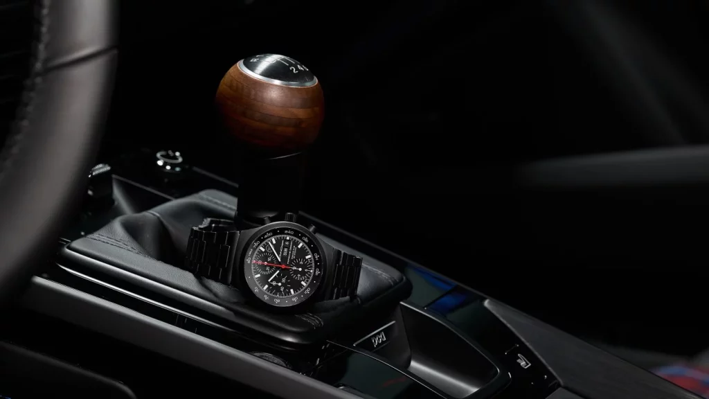 Este Porsche 911 es tan especial que es exclusivo para socios 32 Motor16 2025 Porsche 911 PCA Reloj 4 Motor16
