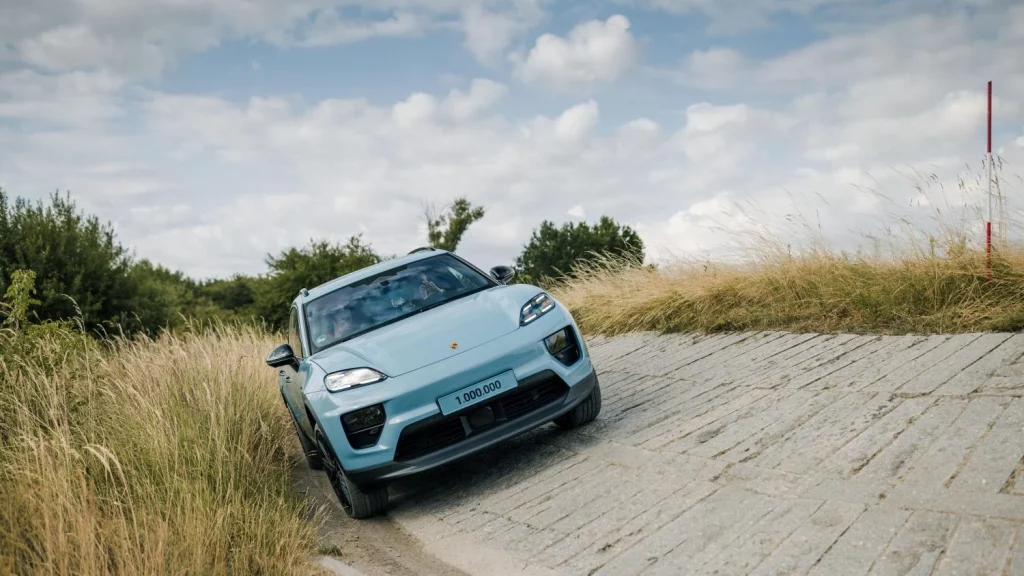 2025 Porsche Macan 1 millon 10 Motor16