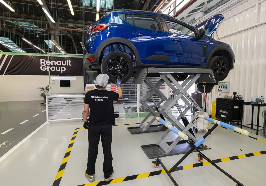 Refactory Valladolid ya funciona a pleno rendimiento 32 Motor16 2025 Refactory Valladolid Renault 28 Motor16