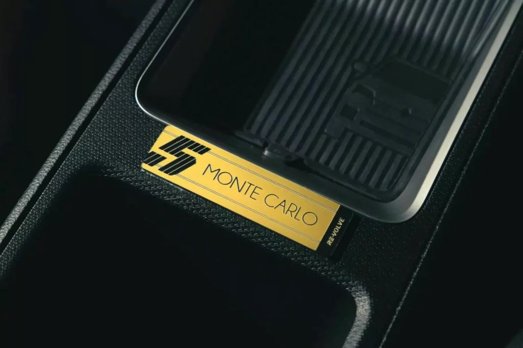 El Renault 5 que nos hace soñar con el mítico Clio Williams es una realidad 1 Motor16 2025 Renault 5 Monte Carlo Edition. Imagen detalle.