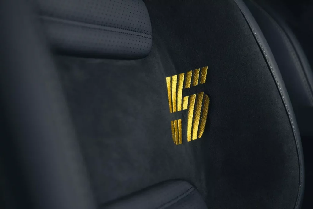 El Renault 5 que nos hace soñar con el mítico Clio Williams es una realidad 14 Motor16 2025 Renault 5 Monte Carlo Edition Zeeuw Zeeuw 11 Motor16
