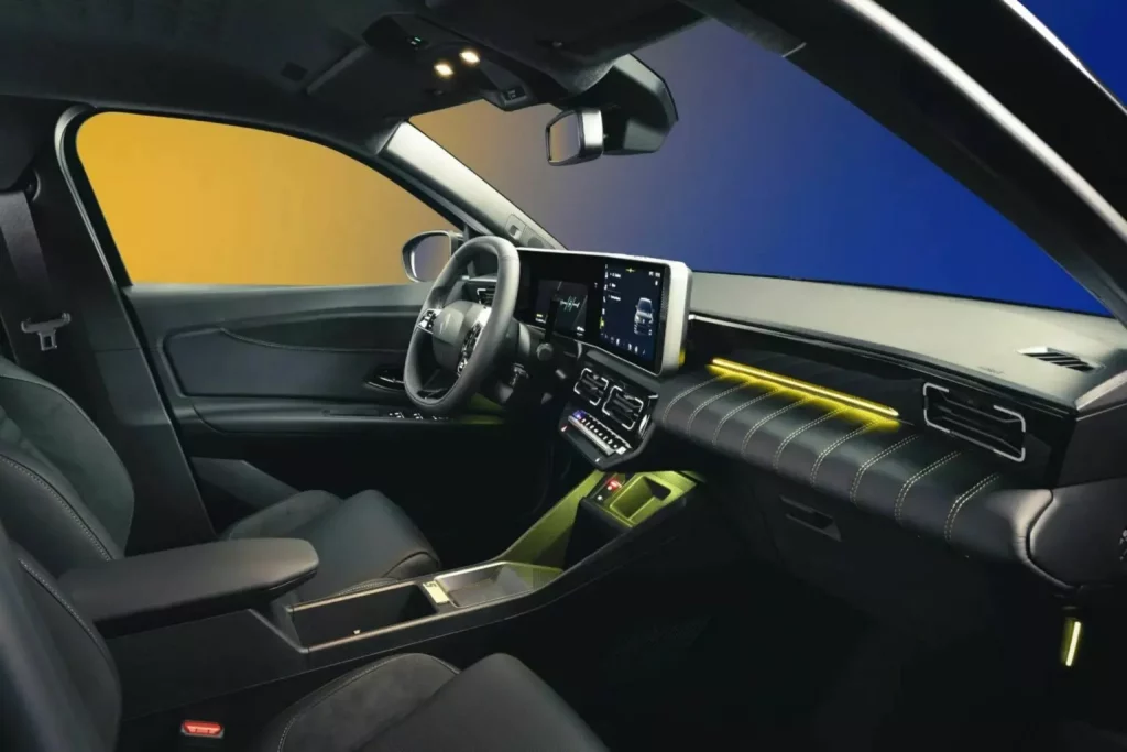 El Renault 5 que nos hace soñar con el mítico Clio Williams es una realidad 3 Motor16 2025 Renault 5 Monte Carlo Edition. Imagen interior.