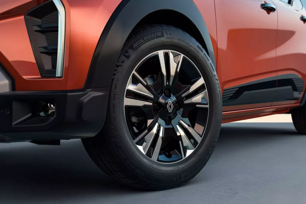 Renault Triber: Un Captur en miniatura, con siete asientos y a precio de Dacia de 'ocasión' 19 Motor16 2025 Renault Triber India 18 Motor16