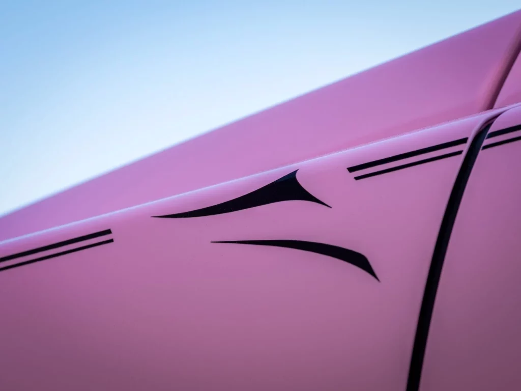 Rolls-Royce lleva los murales de las cuevas de Dunhuang Mogao a tres exclusivos vehículos 16 Motor16 2025 Rolls Royce Cullinan Mural Art 4 Motor16