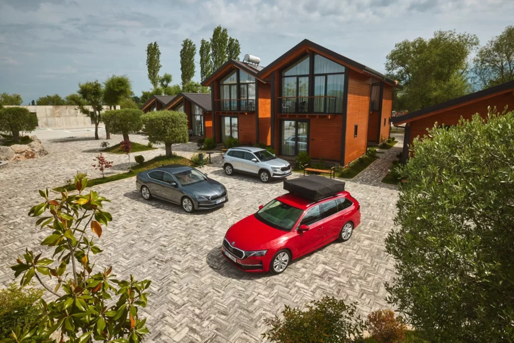 Las versiones 4x4 de los Škoda Octavia y Karoq son la clave para explorar Albania 17 Motor16 2025 Skoda Octavia Karoq Albania 12 Motor16