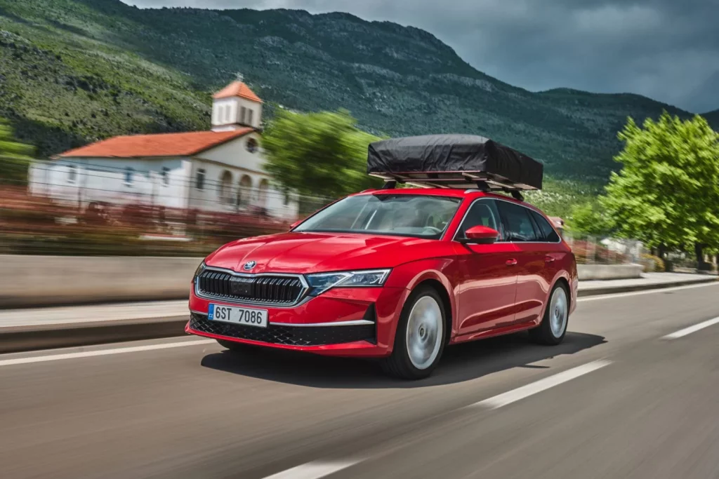 Las versiones 4x4 de los Škoda Octavia y Karoq son la clave para explorar Albania 22 Motor16 2025 Skoda Octavia Karoq Albania 17 Motor16
