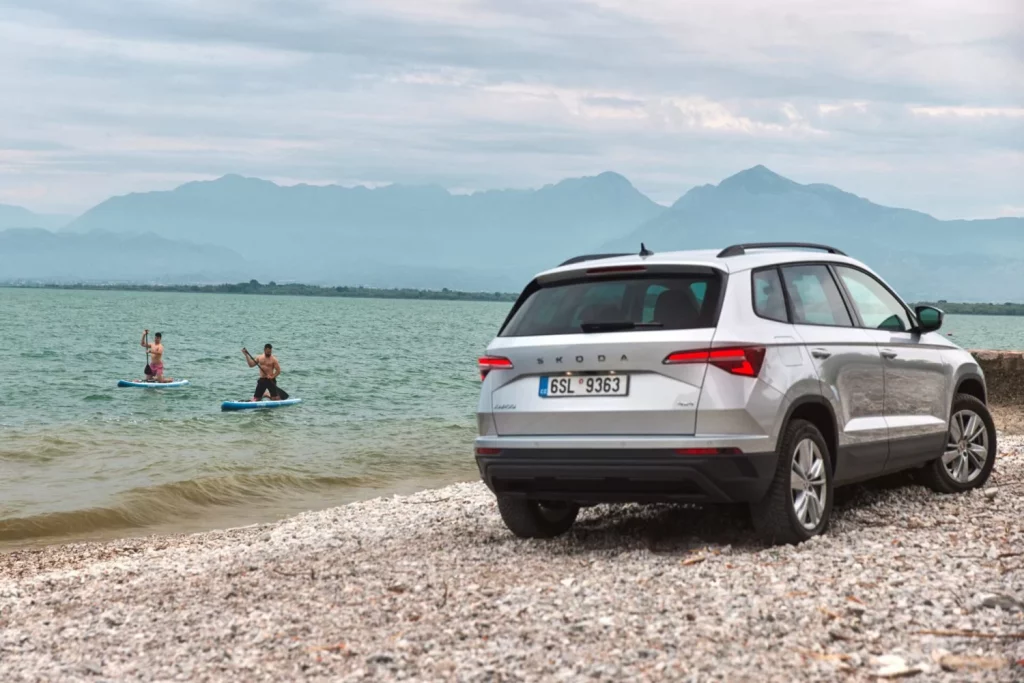 Las versiones 4x4 de los Škoda Octavia y Karoq son la clave para explorar Albania 31 Motor16 2025 Skoda Octavia Karoq Albania 26 Motor16