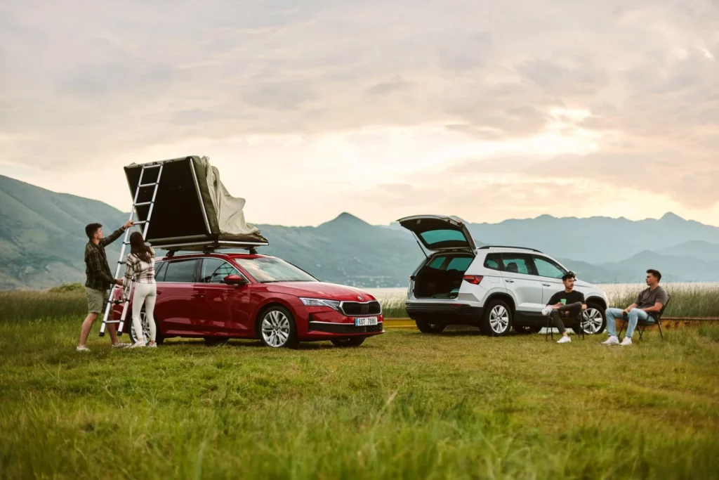 Las versiones 4x4 de los Škoda Octavia y Karoq son la clave para explorar Albania 3 Motor16 2025 Skoda Octavia y Karoq. Albania. Imagen acampada.