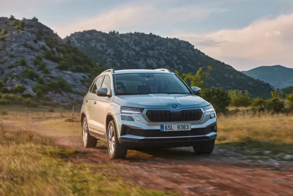 Las versiones 4x4 de los Škoda Octavia y Karoq son la clave para explorar Albania 9 Motor16 2025 Skoda Octavia Karoq Albania 4 Motor16