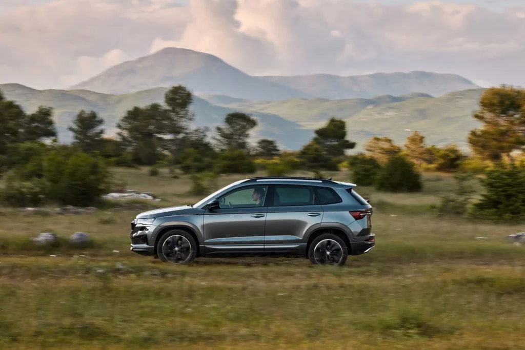 Las versiones 4x4 de los Škoda Octavia y Karoq son la clave para explorar Albania 10 Motor16 2025 Skoda Octavia Karoq Albania 5 Motor16