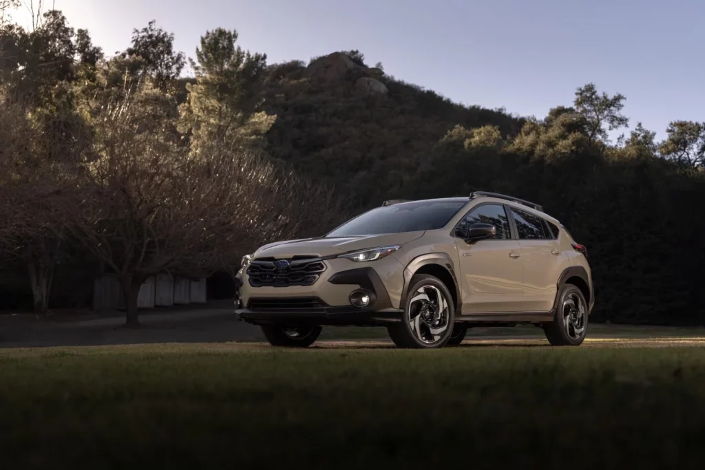 El Subaru Crosstrek Hybrid tiene un 'peaje' de solo 1.725 euros 13 Motor16 2025 Subaru Crosstrek Hybrid 3 Motor16