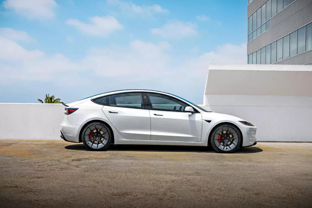 Calzar tu Tesla con unas llantas indestructibles ahora es posible 16 Motor16 2025 Unplugged llantas Tesla Model 3 Y 19 Motor16
