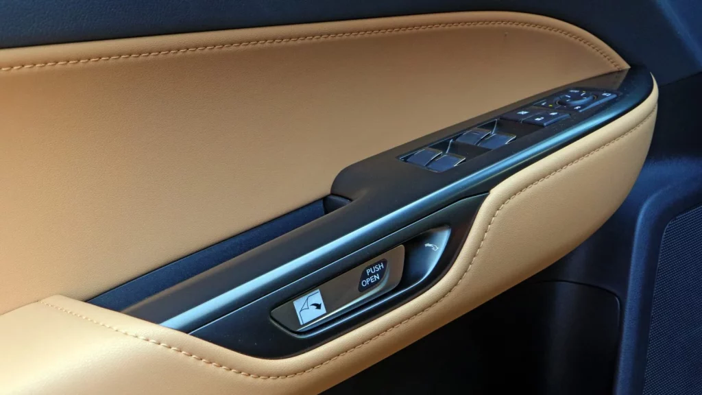 Prueba del Lexus NX 450h+ Luxury: El SUV que pretende contentar a todos 19 Motor16 Prueba del Lexus NX 450h+ Luxury