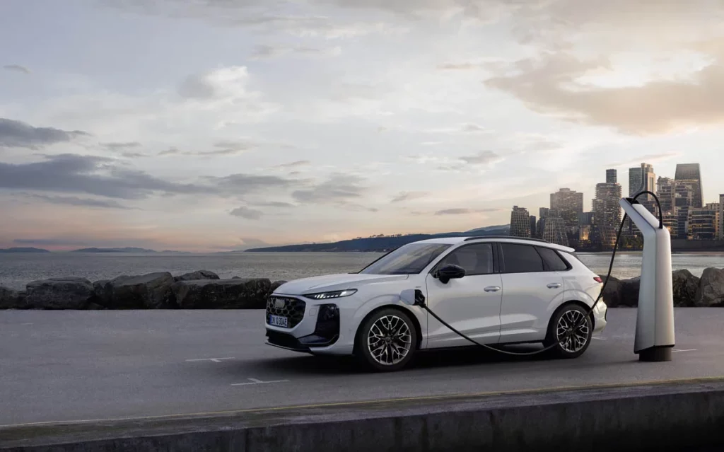 Llega el Audi Q3 e-hybrid: eficiencia PHEV con alma deportiva 11 Motor16 A250947 medium Motor16