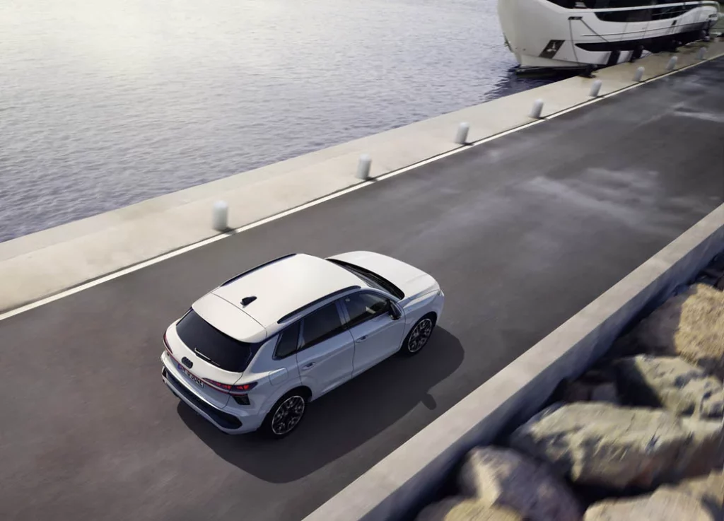 Llega el Audi Q3 e-hybrid: eficiencia PHEV con alma deportiva 3 Motor16 Audi Q3 e-hybrid 2025