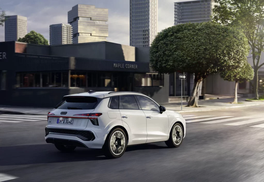 Llega el Audi Q3 e-hybrid: eficiencia PHEV con alma deportiva 1 Motor16 Audi Q3 e-hybrid 2025