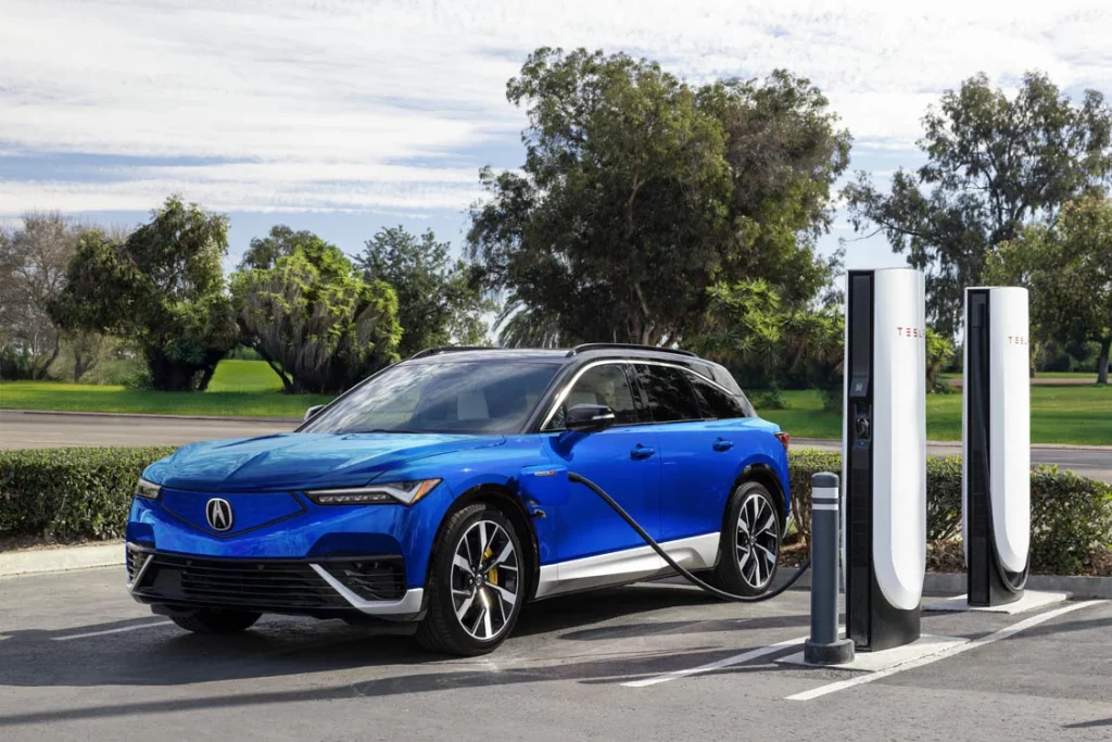 Honda y Acura conectan con el futuro eléctrico gracias a Tesla 1 Motor16 Acura ZDX
