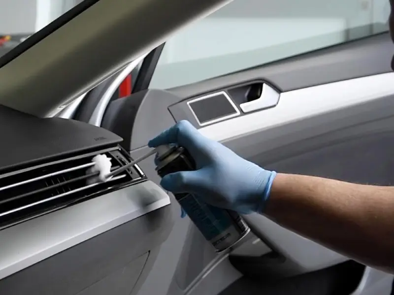 El aire acondicionado de tu coche necesita que lo cuides: Amazon tiene el limpiador que lo deja como nuevo 2 Motor16 Amazon limpiador aire acondicionado