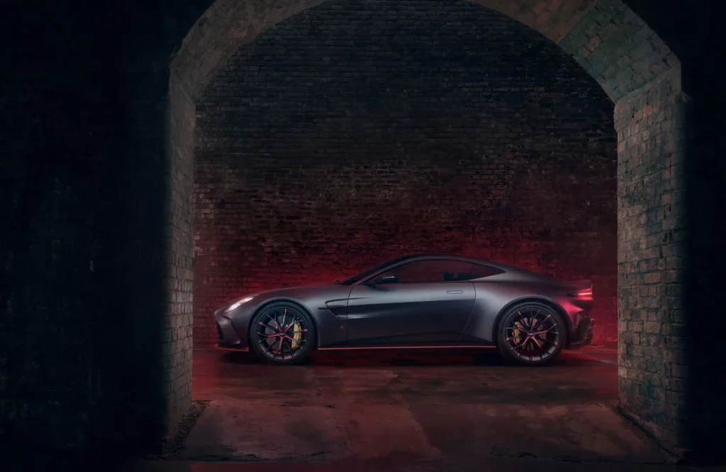 Aston Martin Vantage S: más potencia, más precisión y más carácter 1 Motor16 Aston Martin Vantage S 8 Motor16