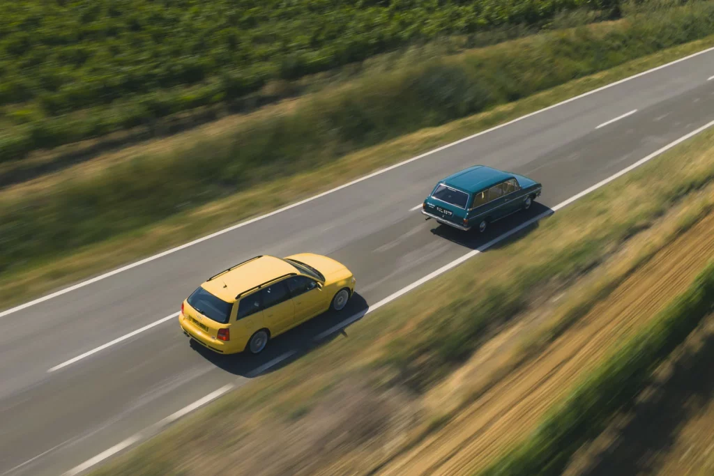 Audi RS 4 Avant and 80 Variant Motor16