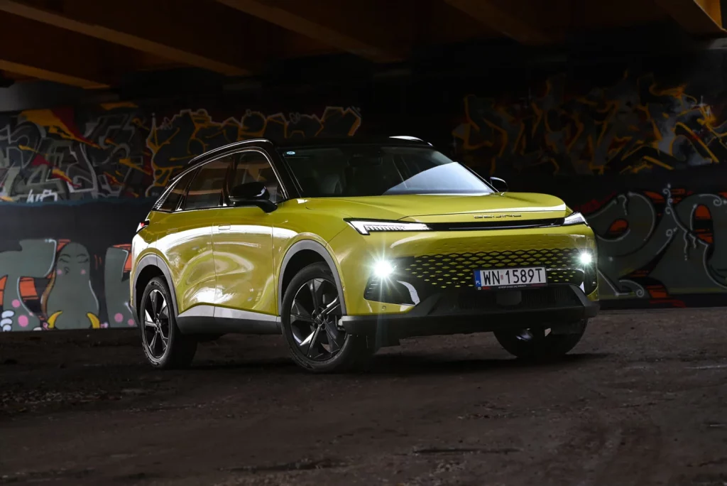 X55, el nuevo SUV con el que BAIC desembarca en España 4 Motor16 BAIC X55 delantera grafitti Motor16