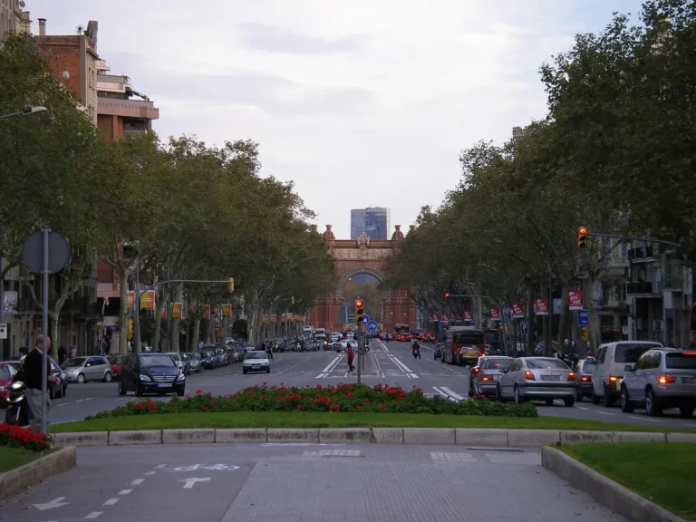 Ten cuidado si sales de viaje desde Barcelona: Estas son las horas que debes evitar