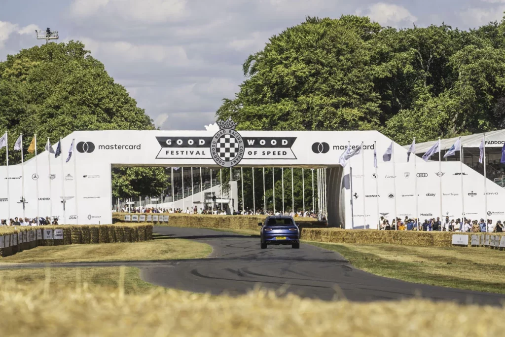 Bentley Bentayga Speed SUV Hillclimb record 1 3 Motor16