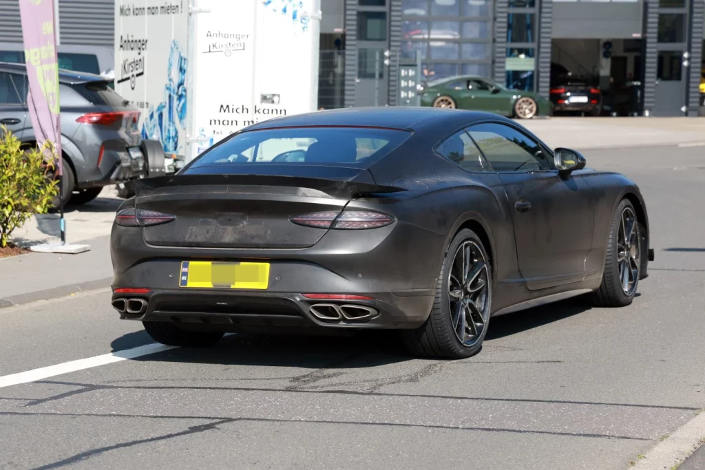 Bentley prepara una nueva 'bomba': ¿renace el Continental Supersports? 22 Motor16 Bentley Continental Supersports 21 Motor16