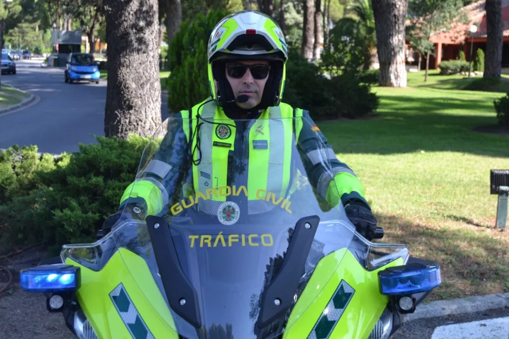La Guardia Civil estrena más de 4.200 chalecos airbag 1 Motor16 CHALECOS AIRBAG GUADIA CIVIL DE TRAFICO1 Motor16