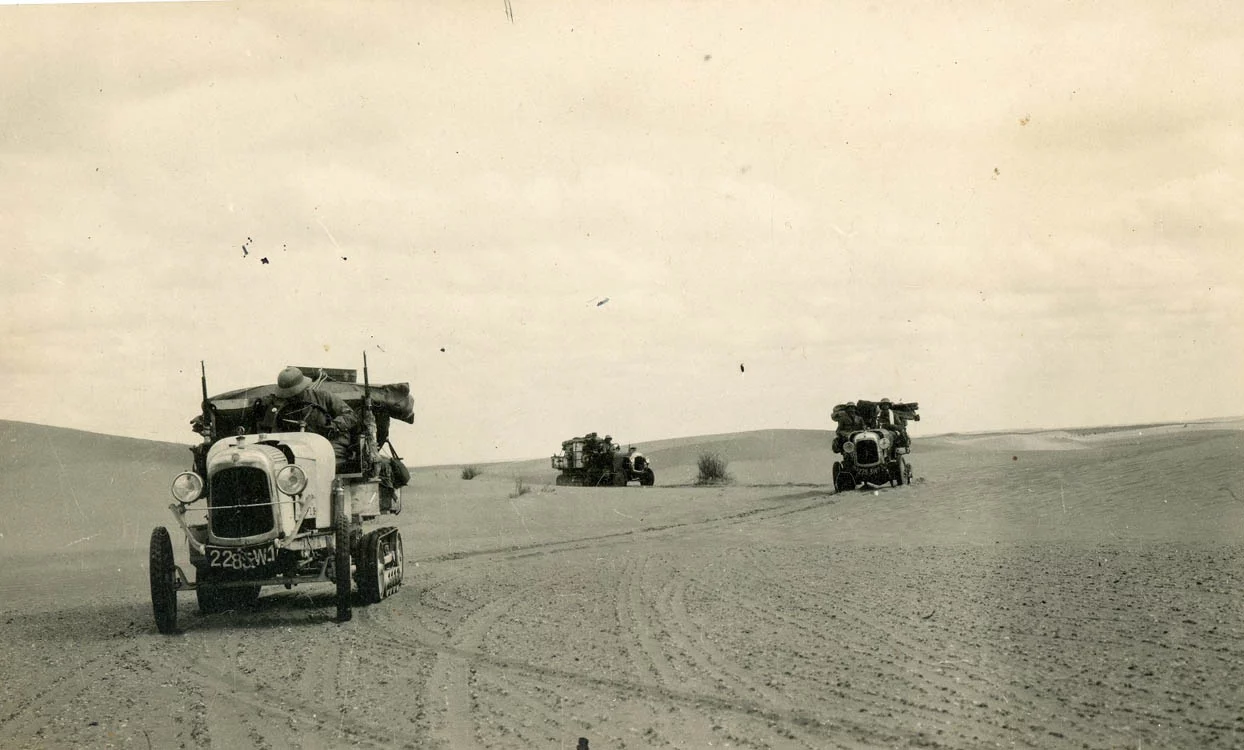 CITROEN_SCARABEE_D_OR_CONVOI_SAHARACITRO