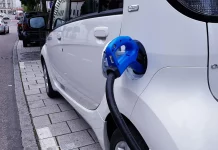 Si piensas comprar un coche eléctrico de segunda mano, ten en cuenta estos detalles para no llevarte un disgusto