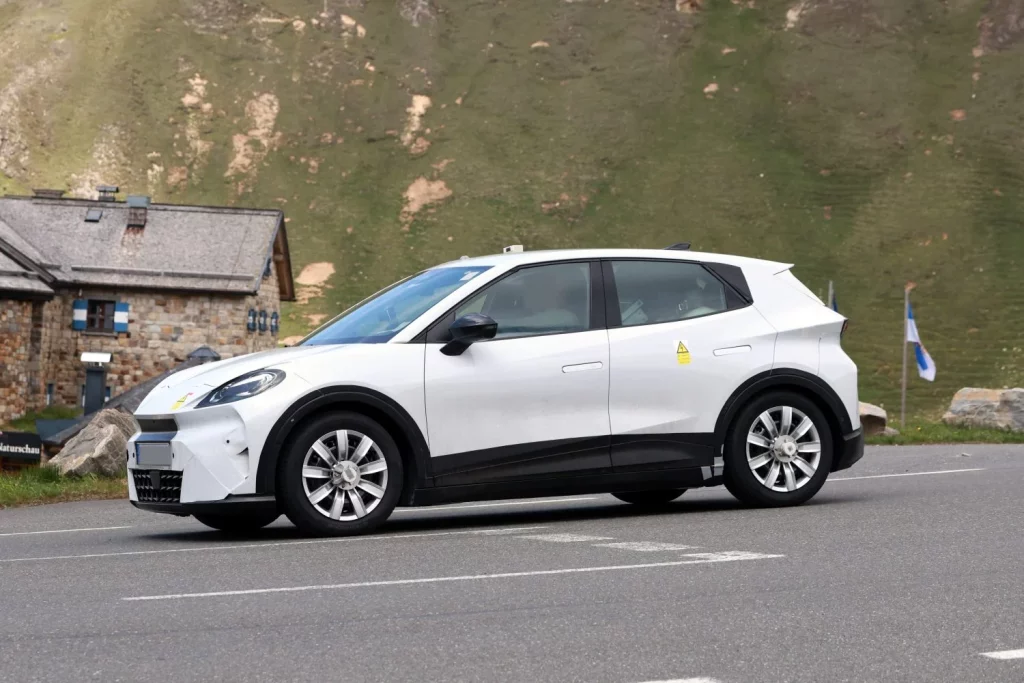 Cuenta atrás para el Cupra Raval, que podría estar listo este mismo año 12 Motor16 Cupra Raval 10 Motor16