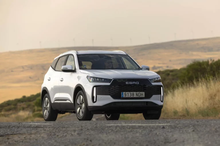 EBRO s400 HEV y los tres grandes rivales que se encuentra en el segmento B-SUV
