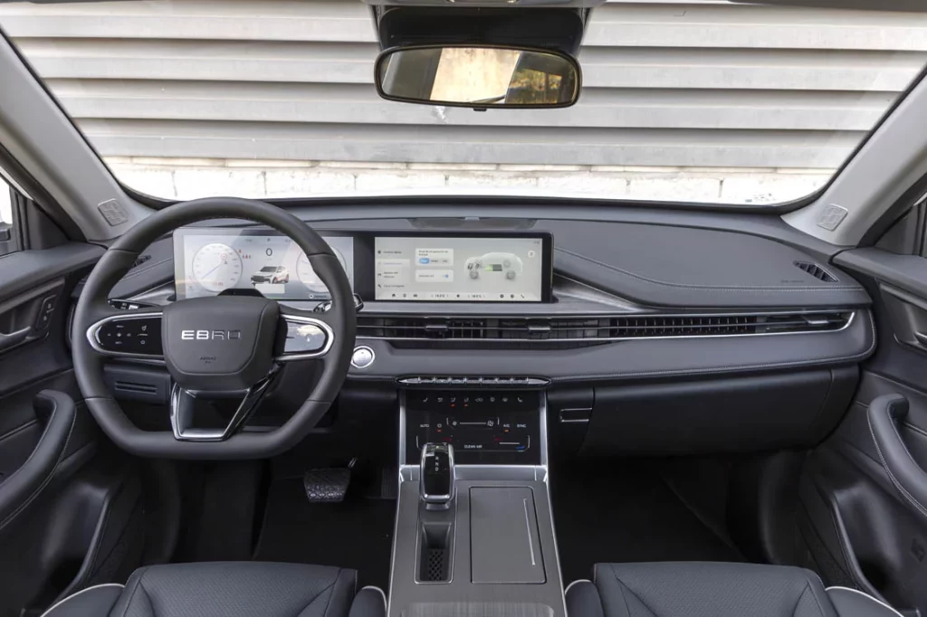 Primera prueba del EBRO s400 HEV. Convincente 34 Motor16 EBRO s400 72 Motor16