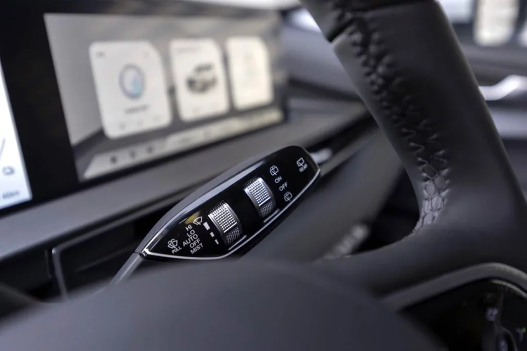 Primera prueba del EBRO s400 HEV. Convincente 38 Motor16 EBRO s400 77 Motor16