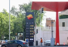Repsol pone 10.000 euros en juego cada día para los que reposten en sus gasolineras