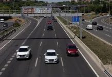 La DGT propone nuevas reglas para que puedas conducir tu coche: y pasan por tocarte el bolsillo una vez más