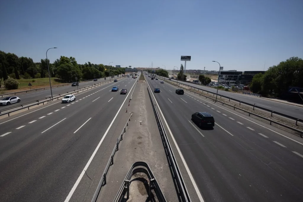 Las 6 carreteras de España que más se atascan en verano: evítalas desde hoy mismo 1 Motor16 Autovía A-3 carretera